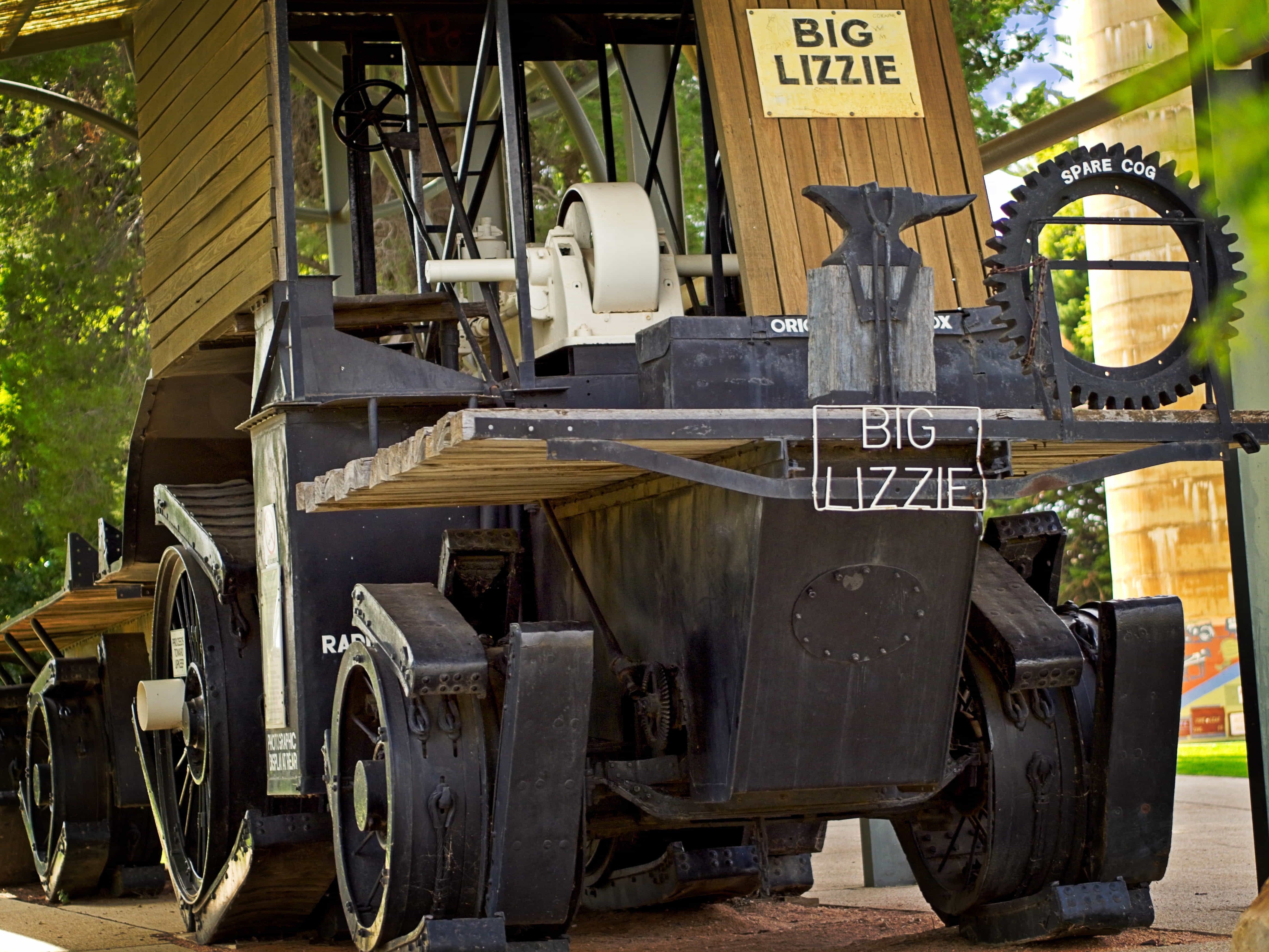 Big Lizzie 6